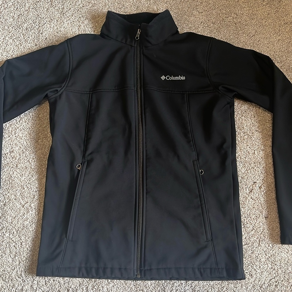 Columbia Full Zipper Jacket. XL (18/20)